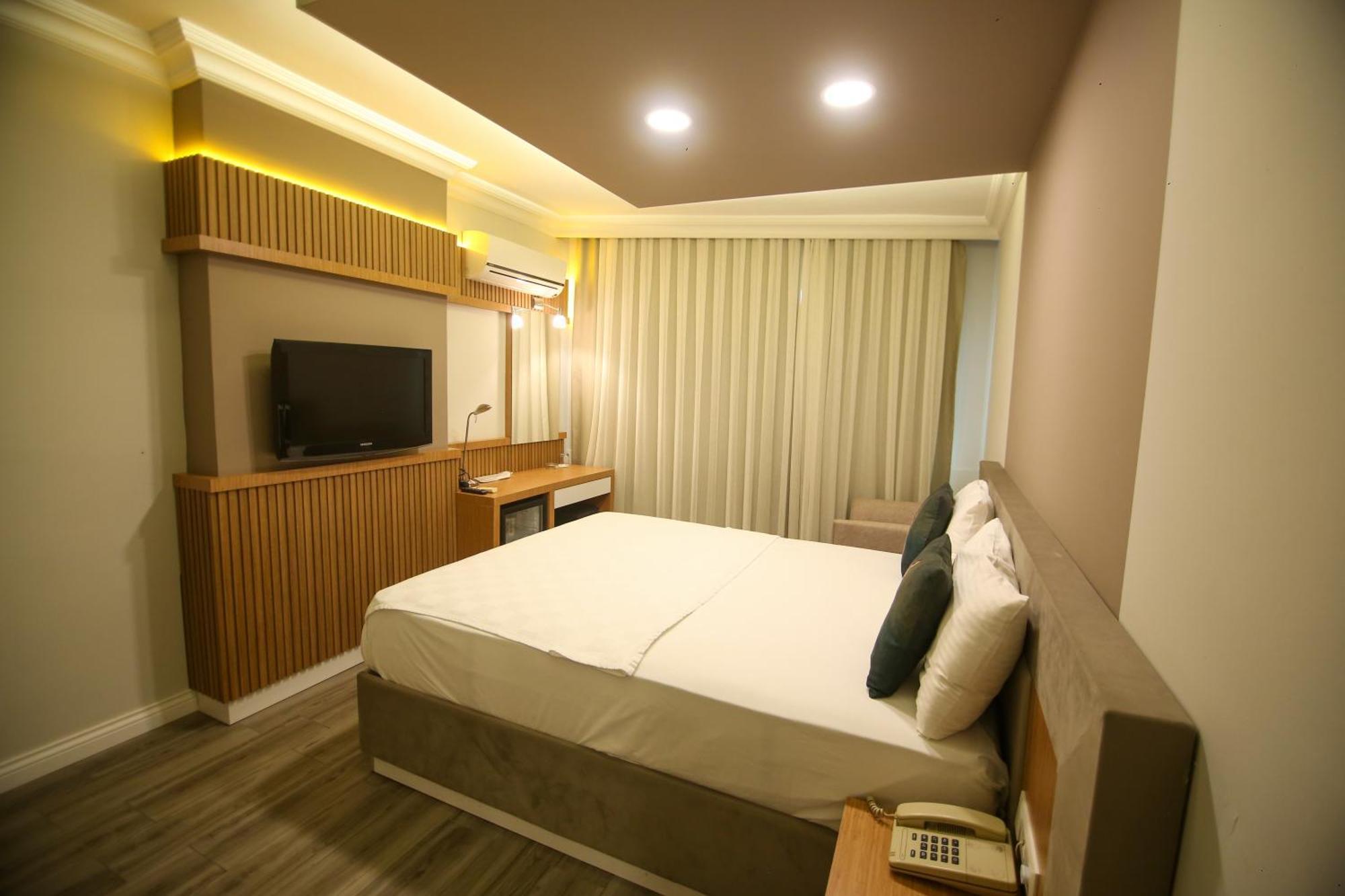 Cevik Palace Hotel Antalya Luaran gambar