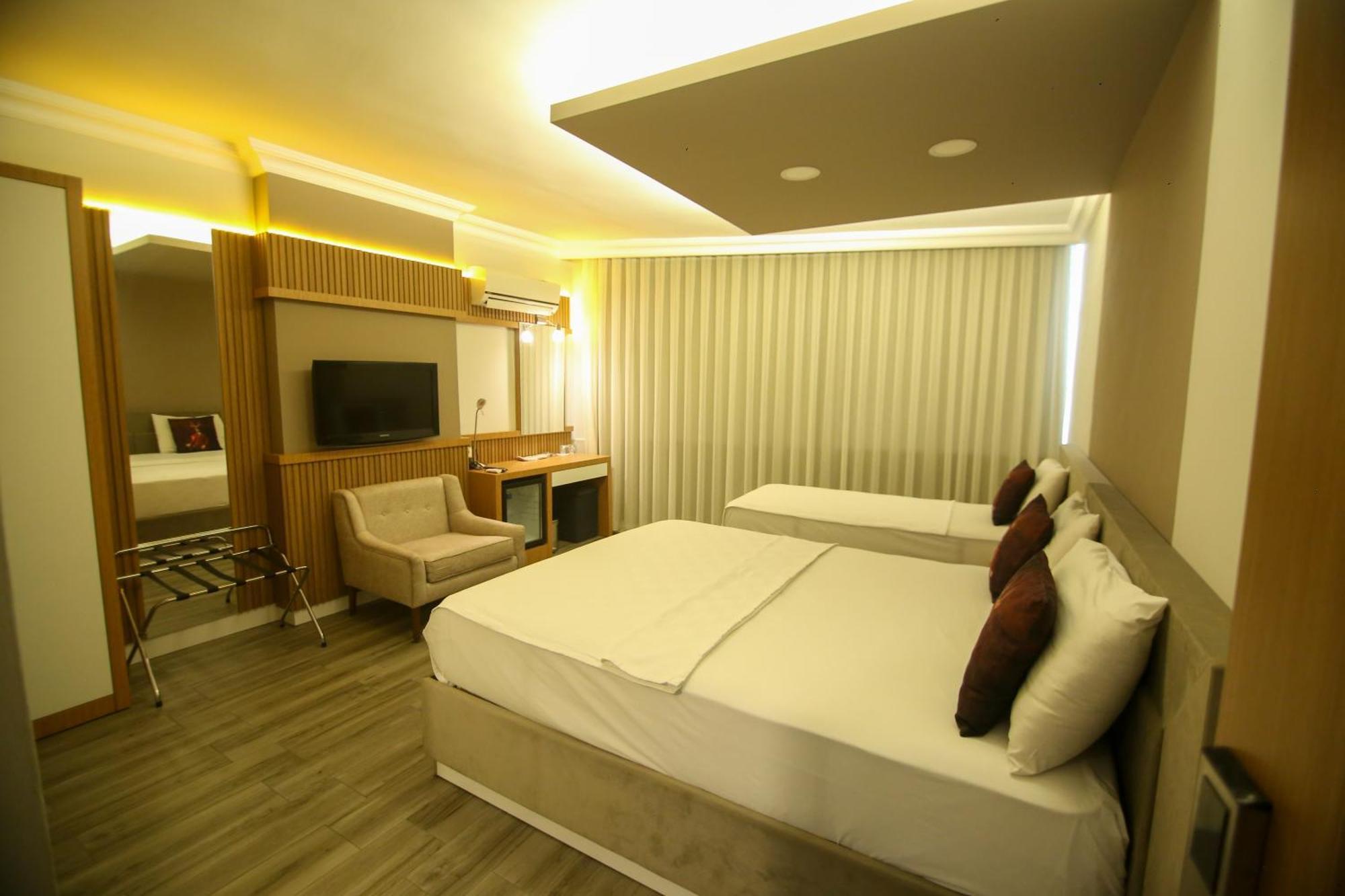 Cevik Palace Hotel Antalya Luaran gambar